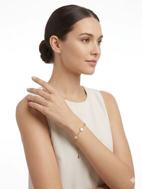 Delicate NEW Gold Mini Clover Bracelet with Box